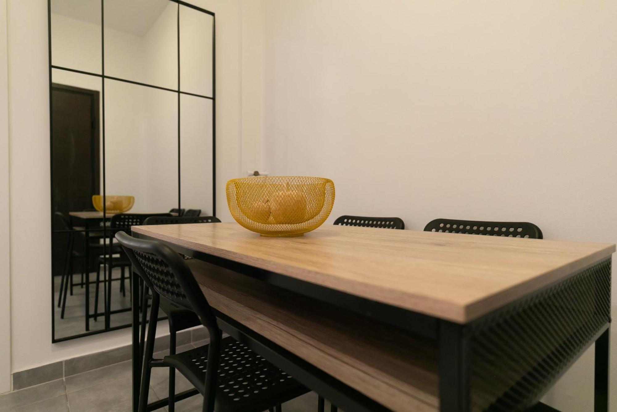 אתונה Koukaki Gem Chic Apt Near Acropolis מראה חיצוני תמונה